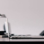 Prowadzenie działalności w&nbsp;trakcie zasiłku macierzyńskiego – zasady i&nbsp;składki
